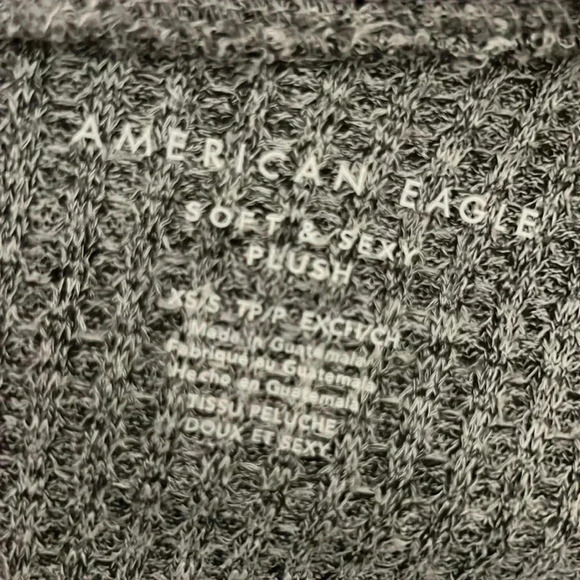 American Eagle long sleeve top. Size XS/S. - Picture 2 of 2